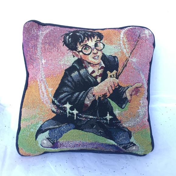 Harry Potter Wizard Wand Vintage Square Throw Pillow 12 x 12 Needlepoint design. - Picture 1 of 16